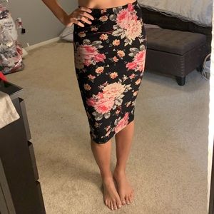 Floral midi pencil skirt